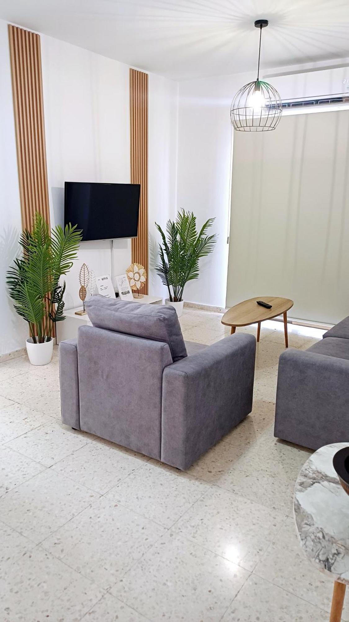Modern 2bd Near Mall- Internet 1gbps * Paphos