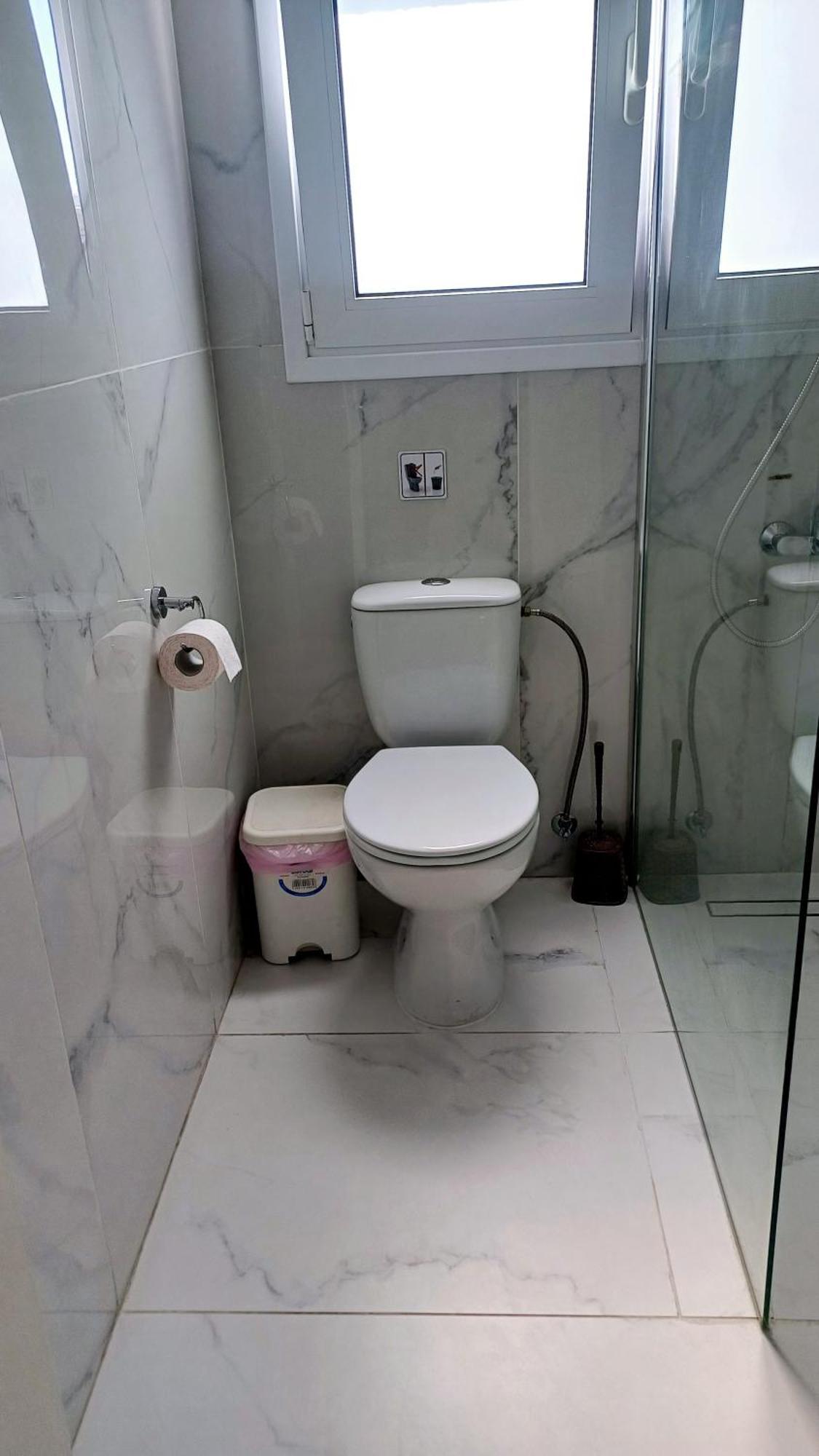 Modern 2bd Near Mall- Internet 1gbps Appartement